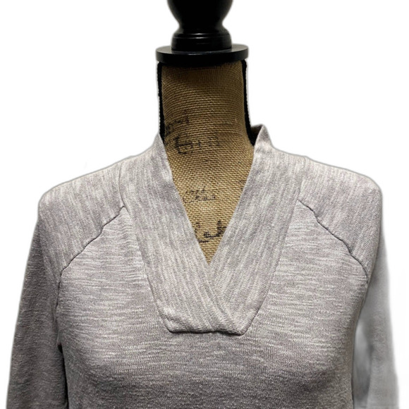 Pure Jill Crossover V-Neck Sweater Light Gray Cotton Blend Size Medium - Picture 2 of 5